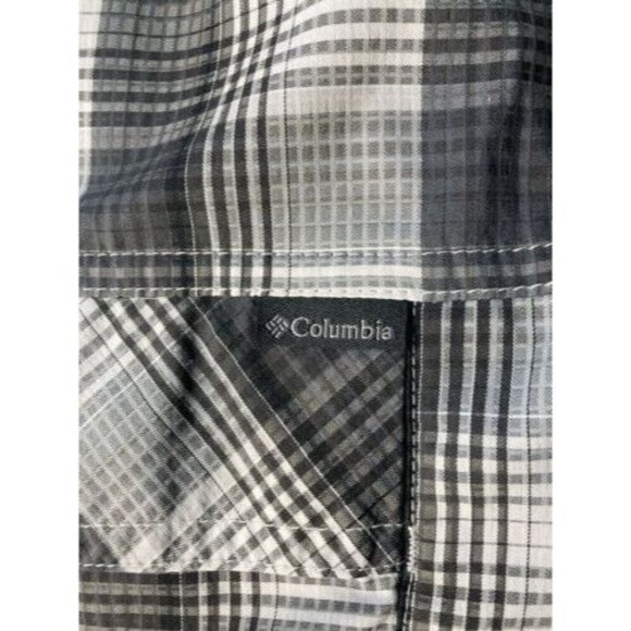 Columbia Men's Button Up Short Sleeve Shirt Gray Plaid Size Medium - Picture 4 of 6
